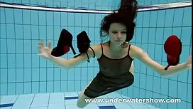 Vừa đủ hợp pháp tuổi ...