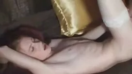 Tóc vàng tuổi teen B ...