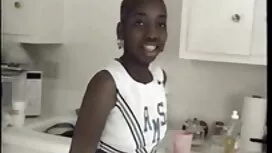 Evelina Em yêu, nghi ...