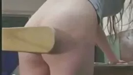 Tóc đỏ gà con trong  ...