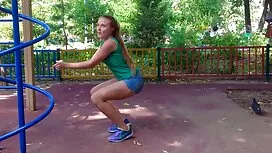 Bị hai kẻ trên xe an ...