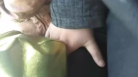 Busty vợ hút lớn vòi ...