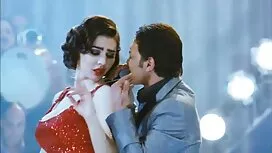 Ekaterina chơi hậu p ...